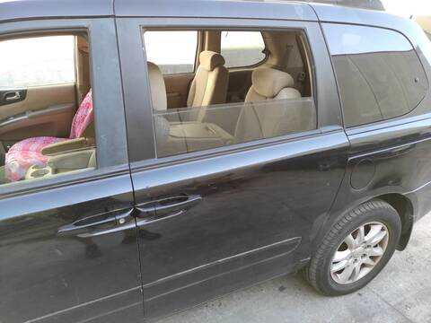 Foto 1ª: Puerta Trasera Izquierda Kia Carnival J3 (2007)