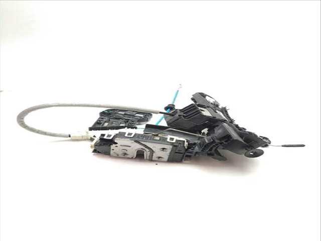 Foto 1ª: Cerradura Puerta Delantera Izquierda Mercedes Clase A 140 A 200 CDI - D 176.008) (2012)