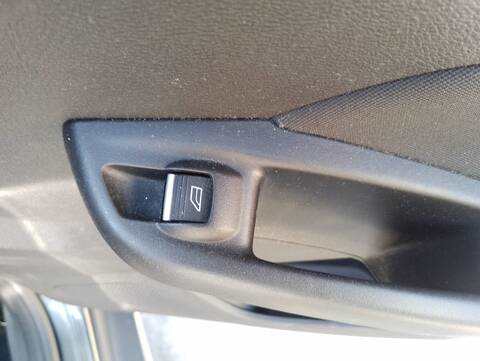 Foto 3ª: Botonera Elevalunas Ford Focus SPORT 115CV 85KW [T1DA] (2015)
