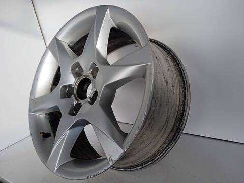 Foto 2ª: LLanta Aleacion Audi A6 2.4 121KW) BERLINA 165CV [APS] (2000)