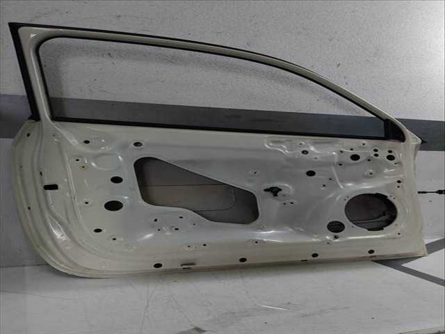 Foto 1ª: Puerta Delantera Izquierda Audi A1 1.6 TDI 105 CV 77KW [CAYC]