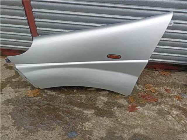 Aleta Delantera Izquierda Opel Vivaro 1.9 COMBI 2.9T LARGO [1.9 LTR. - 74 KW CDTI CAT (F9Q-760 - L08)]