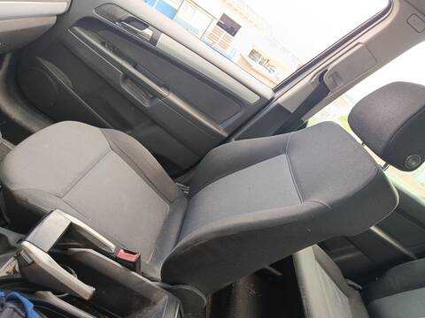 Foto 1ª: Asiento Delantero Derecho Opel Zafira Z19DT (2006)