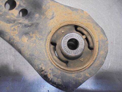 Foto 4ª: Brazo Suspension Delantero Izquierdo Seat Leon 1.2 TSI 105CV 77KW [CJZ] (2014)