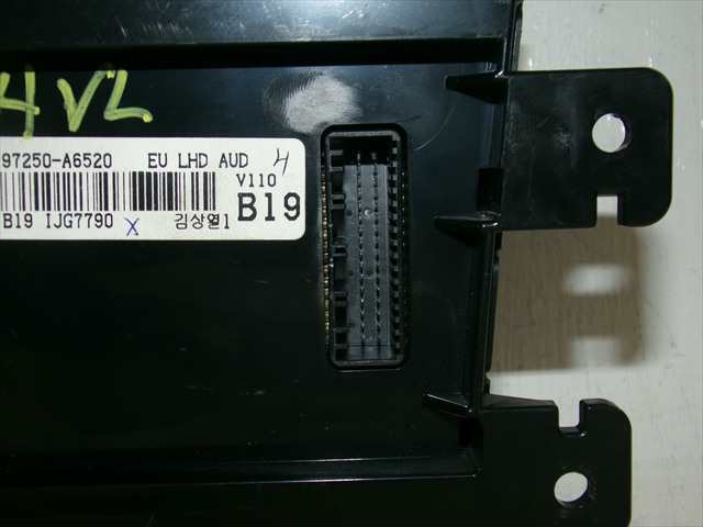 Foto 3ª: Mando Calefacción A. A. Hyundai i30 1.4 G 2014-2017 [G4FA] (2014)