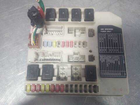 Foto 4ª: Caja Reles Fusibles Nissan Note 1.5 DCI TD CAT 86CV 63KW (2006)