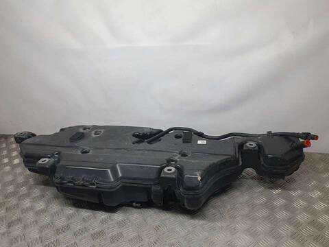 Foto 2ª: Deposito AdBlue Mercedes Clase C 160 CLA 200 D COUPE 150CV 110KW [654920] (2020)