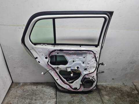 Foto 2ª: Puerta Trasera Izquierda Toyota Urban ACTIVE 90CV 66KW [1ND] (2010)