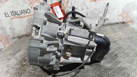 Foto 2ª: Caja Cambios Renault Clio LIMITED 73CV 54KW [D4F D7] (2016)