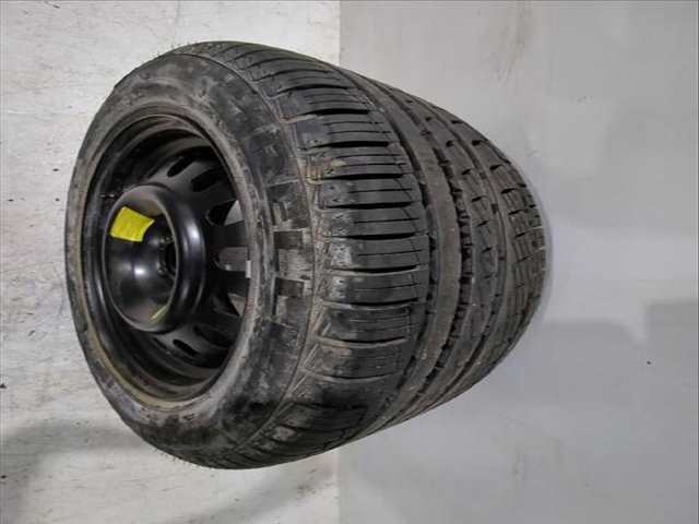 Foto 3ª: Neumatico Peugeot 407 2.0 HDI 135 6DRHRH 6DRHRE 6DRHRG 6DRHRJ) 136CV [RHR (DW10BTED4)] (2004)