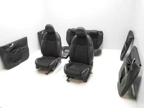 Foto 2ª: Juego Asientos Completos Alfa Romeo Giulietta 2.0 JTDM 140CV [940A5000] (2010)