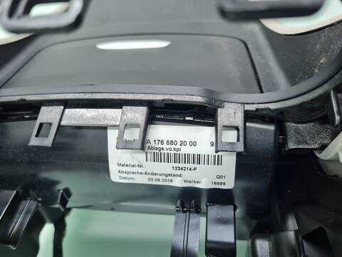 Foto 3ª: Consola Central Mercedes Clase G 230 GLA 200 CDI 156.908) 136CV 100KW [651930] (2016)