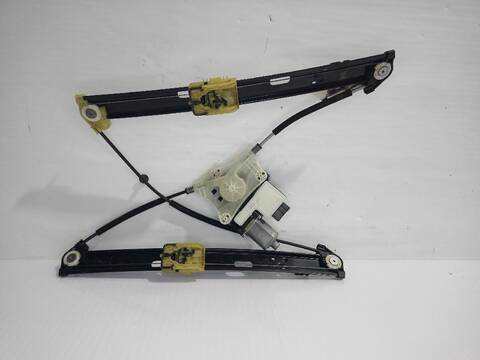 Foto 3ª: Elevalunas Eléctrico Delantero Derecho Seat Arona XPERIENCE PLUS 110CV [DLAA] (2017)