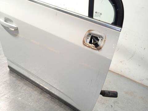 Foto 3ª: Puerta Delantera Derecha Chevrolet Orlando 2.0 D 163CV 120KW [Z20D1] (2012)