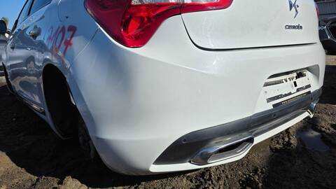 Foto 3ª: Paragolpes Trasero DS 5 AH01 AUT. (2015)