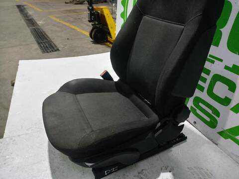 Foto 3ª: Asiento Delantero Izquierdo Opel Astra ESSENTIA 90CV [Z14XEP] (2004)