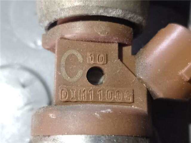 Foto 2ª: Rampa Inyectora Mitsubishi Montero 2.0 GDI (H67W. H77W) [4G94 (GDI)]