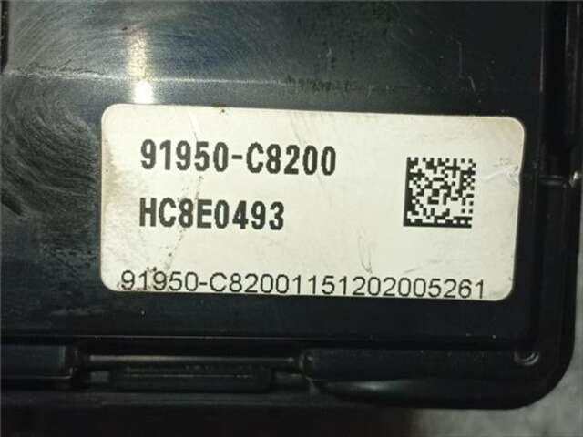 Foto 2ª: Caja Reles Fusibles Hyundai i20 1.4 TECNO [1.4 LTR. - 74 KW CAT]