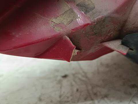 Foto 2ª: Piloto Trasero Izquierdo Peugeot 206 60CV 44KW (2002)
