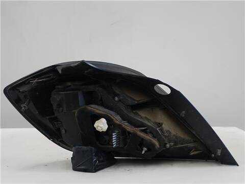 Foto 2ª: Piloto Trasero Derecho Opel Astra 1.7 CDTI BERLINA 100CV 74KW [Z 17 DTH] (2004)