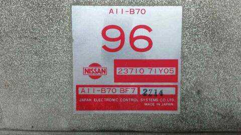 Foto 2ª: Centralita Motor ECU Nissan 100 VERSION INDEFINIDA (1990)