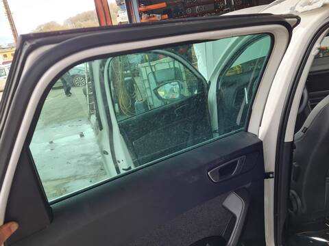 Foto 1ª: Elevalunas Manual Trasero Izquierdo Seat Ateca STYLE GO 150CV 110KW [DTTC] (2024)