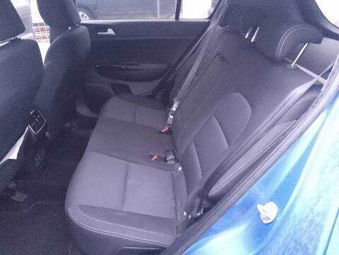 Foto 3ª: Asientos Traseros Kia Sportage BUSINESS 2WD 116CV 85KW [D4FE] (2018)