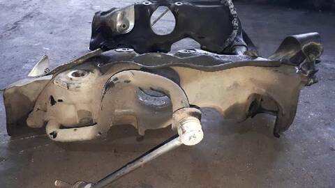 Foto 2ª: Puente Delantero Mercedes Clase S 220 320 - 350 CDI 4-MATIC 221.080) BERLINA 235CV 173KW [642932] (2006)