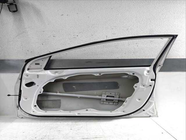 Foto 3ª: Puerta Delantera Derecha Hyundai i40 141 CV 104KW [D4FD]