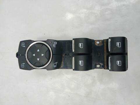 Foto 1ª: Botonera Elevalunas Ford Mondeo 1.5 ECOBOOST HATCHBACK 160CV 118KW [UNCA,UNCB,UNCE,UNCF] (2015)