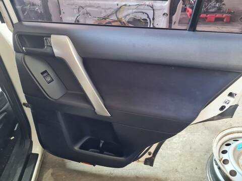 Tapizados Cartoneras Toyota Land Cruiser BASIS 190CV 140KW