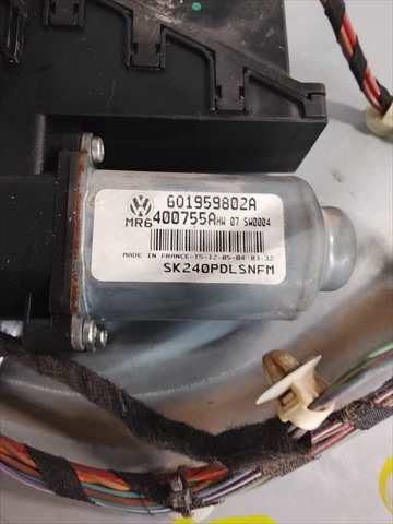 Foto 3ª: Elevalunas Eléctrico Delantero Derecho Skoda Fabia 1.4 D [D/AMF] (2005)