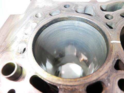 Foto 3ª: Bloque Motor Land Rover Defender 122 - 150 CV [DT224] (2013)