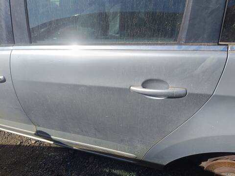 Puerta Trasera Izquierda Peugeot 5008 ACCESS 120CV 88KW