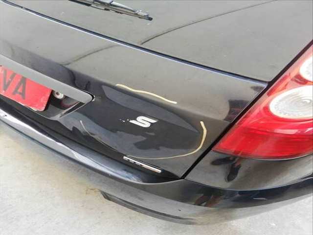 Foto 2ª: Portón Ford Fiesta HHJB (2007)