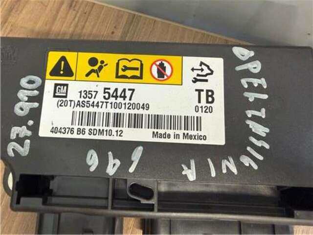 Foto 3ª: Centralita Airbag Opel Insignia 2.0 CDTI [A 20 DTH]