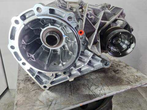Foto 3ª: Caja Transfer Ford Ranger DOBLE CABINA 4X4 XLT LIMITED 170CV 125KW [BC2X] (2022)