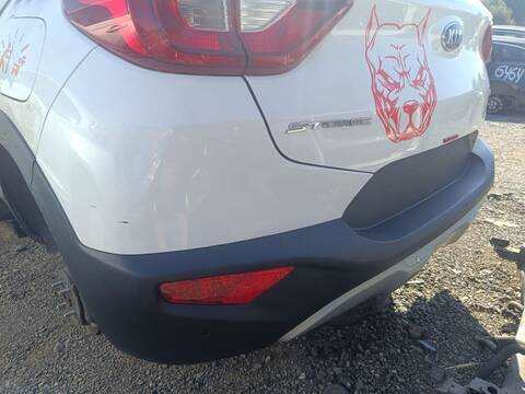 Foto 3ª: Paragolpes Trasero Kia Stonic DRIVE 101CV 74KW (2019)