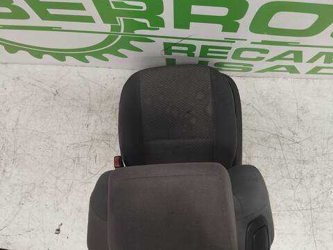 Foto 3ª: Asiento Delantero Derecho Ford Focus 1.6 16V CAT BERLINA 101CV 74KW [HWDA] (2005)