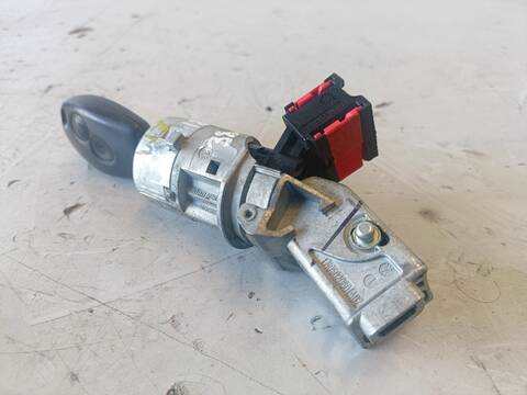 Foto 2ª: Motor de Arranque Renault Twingo SOCIETE 1 DCI DIESEL 64CV (2007)