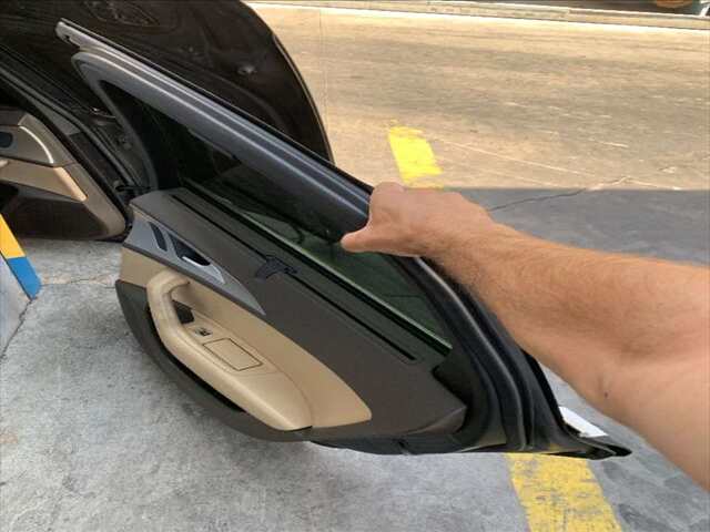 Foto 2ª: Puerta Trasera Derecha Audi A6 2.8I V6 204CV AVANT BERLINA 0CV [CHVA] (2011)
