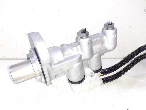 Foto 2ª: Bomba Freno Mercedes Vito 114/116 CDI 119 CDI/BT EXTRALANG 447.705) 163CV 120KW (2014)