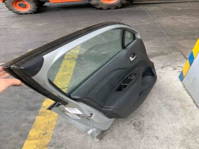 Foto 3ª: Puerta Delantera Izquierda Citroen C4 1.6 HDI92CV 0CV [9HP] (2013)