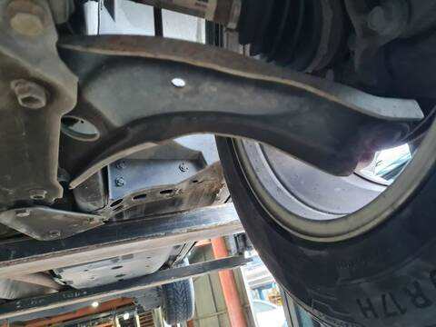 Brazo Suspension Delantero Izquierdo Renault Kadjar EXPERIENCE 110CV 81KW