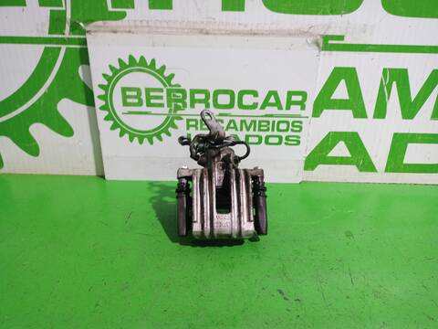 Pedal Embrague Volkswagen Golf ADVANCE 105CV 77KW
