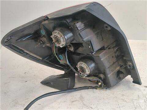 Foto 2ª: Piloto Trasero Derecho Chevrolet Captiva 2.2 VCDI LT 2WD 163CV 120KW [LNQ] (2001)