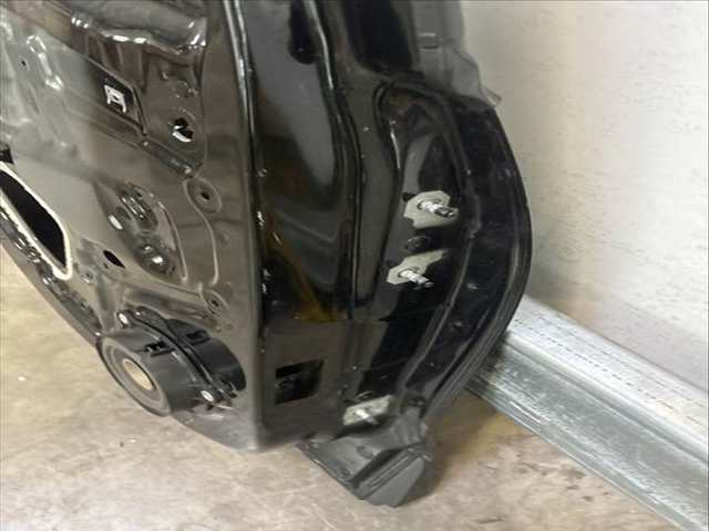 Puerta Trasera Izquierda Renault Clio 90 CV 66KW