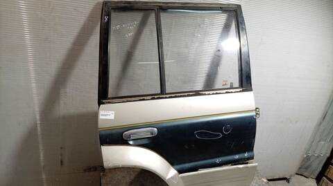 Foto 2ª: Puerta Trasera Derecha Mitsubishi Montero 87CV 64KW
