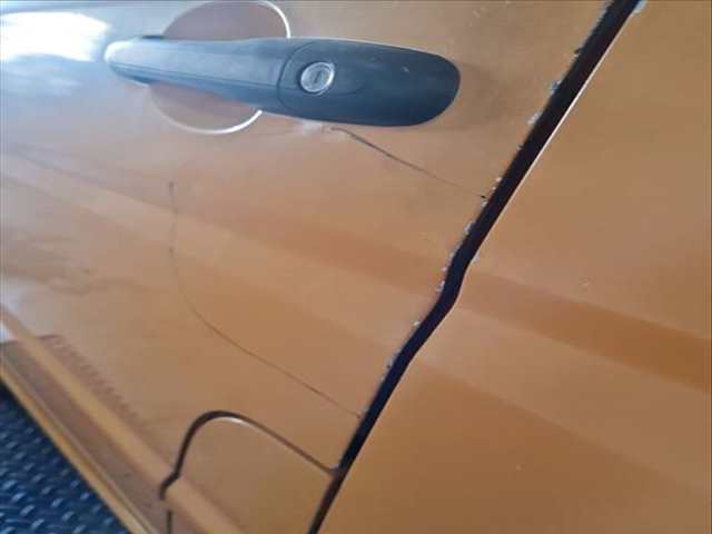 Foto 2ª: Puerta Delantera Izquierda Mercedes Vito 110 CDI 639.601 639.603 639.605) 95CV 70KW FURGONETA [OM 651.940] (2014)