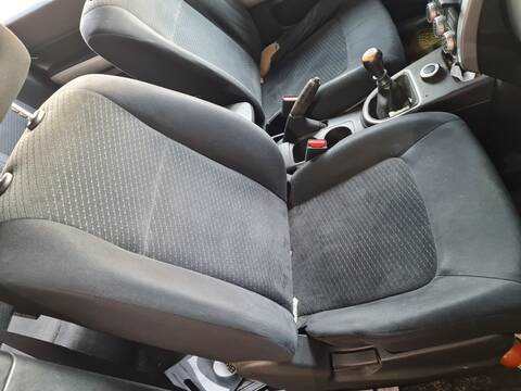 Asiento Delantero Derecho Nissan X-Trail PLATINUM 4X4 150CV 110KW T31)